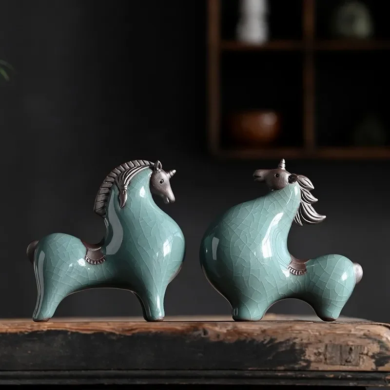 

Abstract Horse Ornaments Ge Kiln Handicraft Statues Archaistic Tang Dynasty Style Animal Accessories Living Room Office Decor