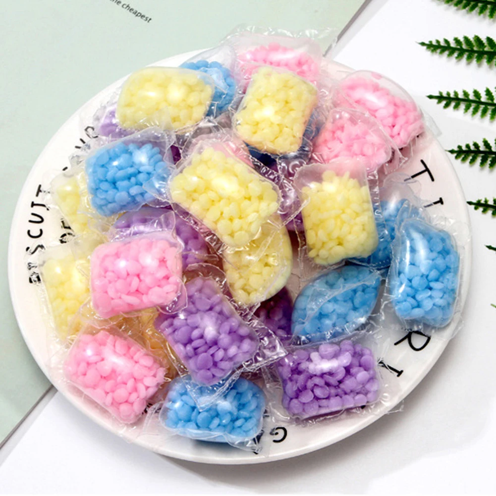 100PCS Laundry Beads Detergent Liquid Capsule Ball Fragrance Beads Soft Clothing Diffuser Perfume for Washing Machine
