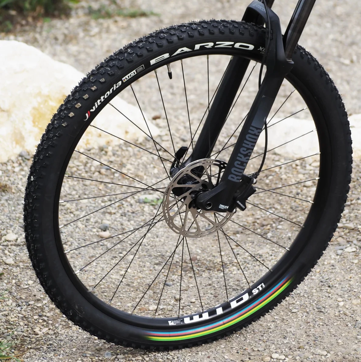 【新品・1ペア】マウンテンバイク用タイヤ・Vittoria BARZO TNT 01-barzo-xc-race-black.webp?