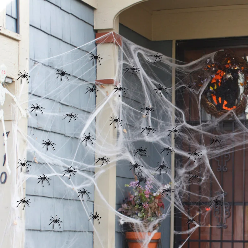 50-100Pcs Halloween Luminous Spiders Scary Trick Spider Indoor & Outdoor Haunted House Decorative Props Halloween Party Supplies