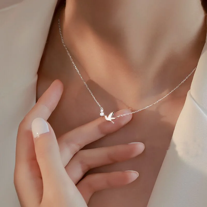 Vintage Gold Color Thin Chain Necklace for Women White Square Pendant  Concise Elegant Necklace 2022 Trend Fashion Jewelry