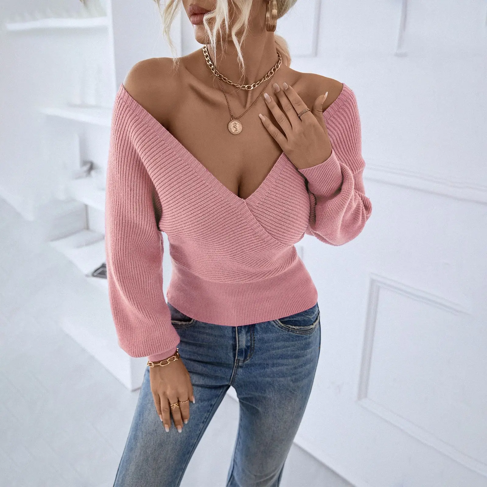 

2022 Large V-Neck Sexy Knitted Sweater Temperament Elegant Style Daily Commuting Casual Top Long-Sleeved Women's Clothing