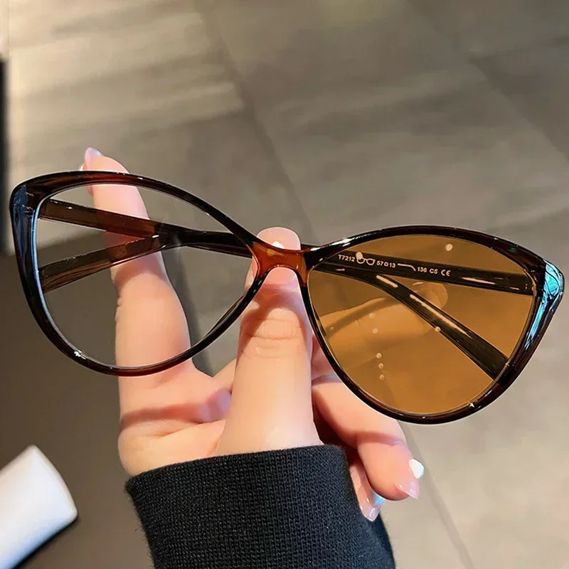 New Vintage Photochromic Eyeglasses Large Frame Cat Eye Reading Glasses Blue Light Blocking Eye Protection Presbyopia Eyewear 5