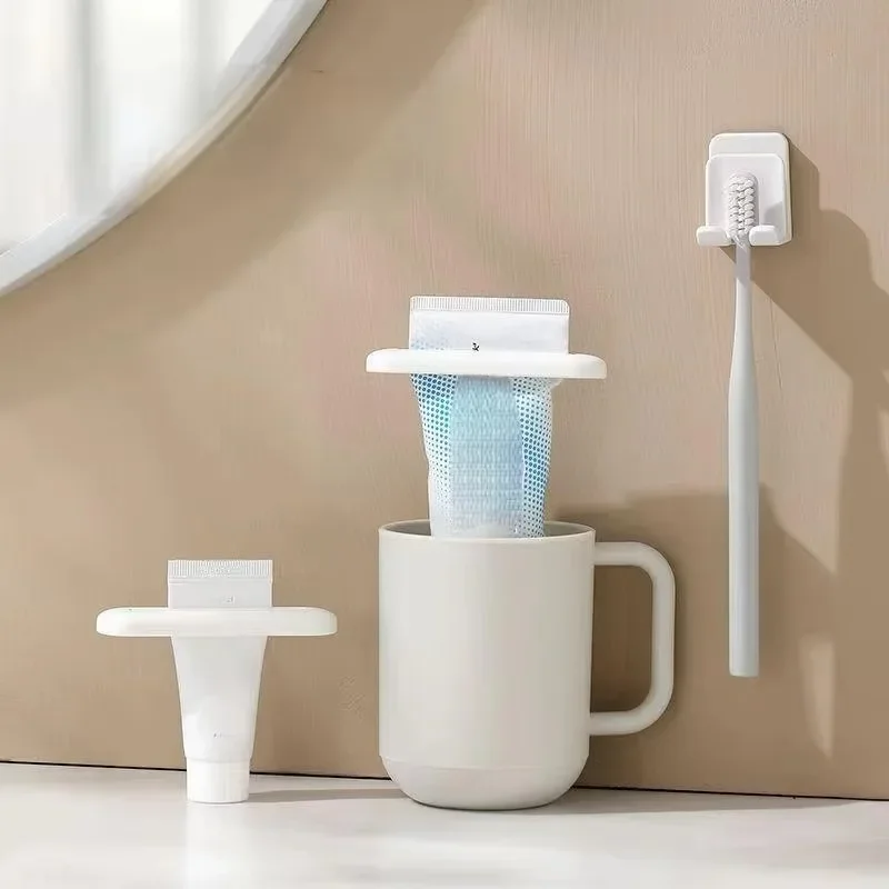 Toothpaste Squeezer, Toothpaste Clip, Facial Cleanser Hand Cream Squeezer, Household Manual Toothpaste Rolling Squeezer 2