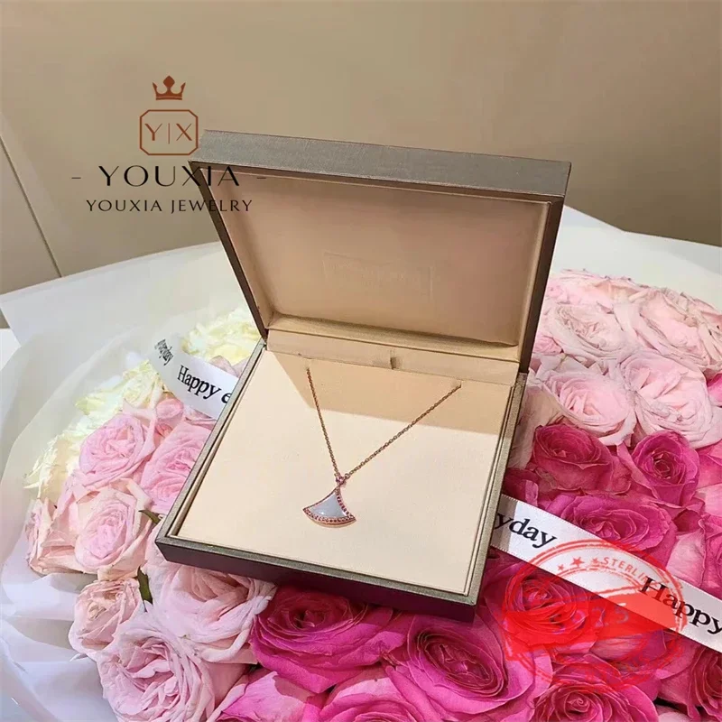 1: 1. Customized hot selling s925 silver fan edge diamond agate women's jewelry necklace with personalized exquisite temperament