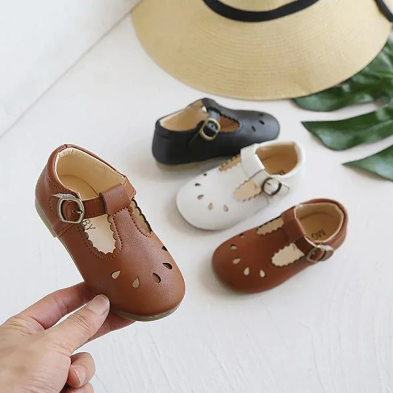 Kids T Strap Leather Shoes Girls Hollow Outs Princess Women Shoes Breathable British Style Flats Child Baby Toddlers Autumn