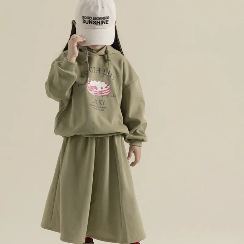

Fashionable and Stylish Printed Hoodie Dress Set for Girls 2023 Autumn New Arrival Children's Top and Bottom Set Groups