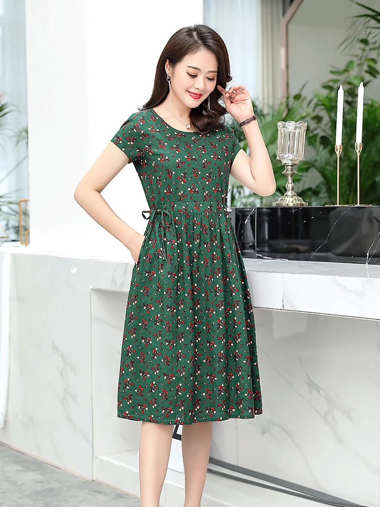 emerald green long dress Sparkly V-neck Sleeves Side-slit A-line Prom AE Square Neck Corset Color:Black/Red halter-neckline