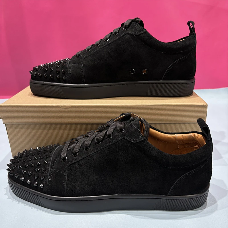 

Classic Unisex Leather Shoes Rivet Design Round Toe Flat Low Heel Lace Up Comfort Dress Sneakers Casual Shoes