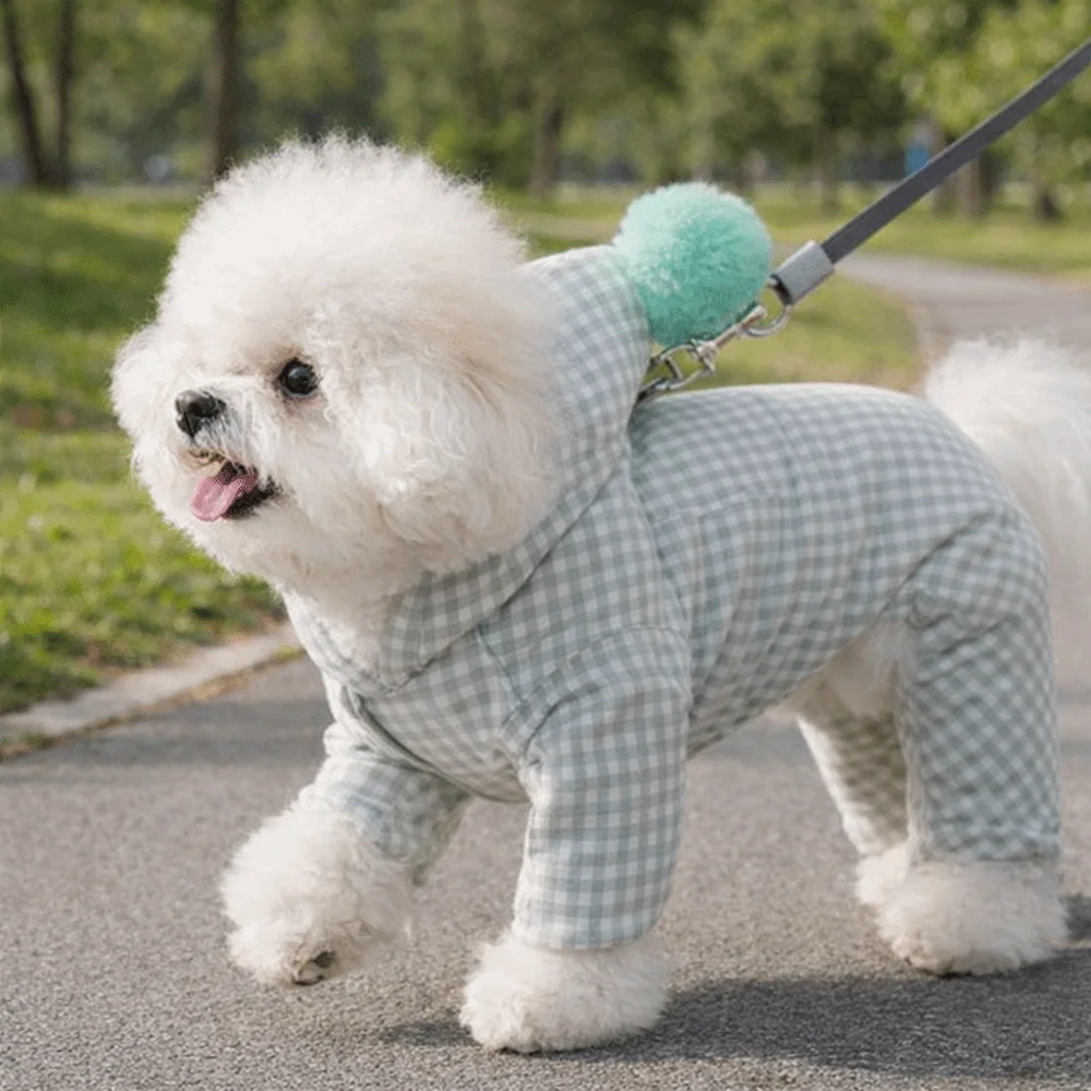 격자무늬 디자인 겨울용 따뜻한 강아지 옷 두꺼운 편안한 강아지 점프수트 플러시 볼이 달린 네발 강아지 면 재킷 강아지 의류