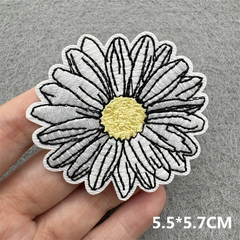45 teile/los Zufällige Blume Stickerei Patches Abenteuer Eisen auf Patches Applique für Kleidung DIY Streifen Patches Aufkleber – Detail 20