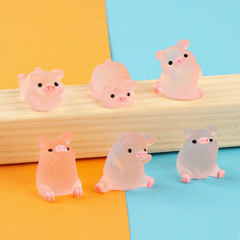 

New 6Pcs Kawaii Mini Resin Cartoon Pig Miniatures Terrarium Figurines DIY Handmade Scrapbook Crafts Home Decoration Accessories
