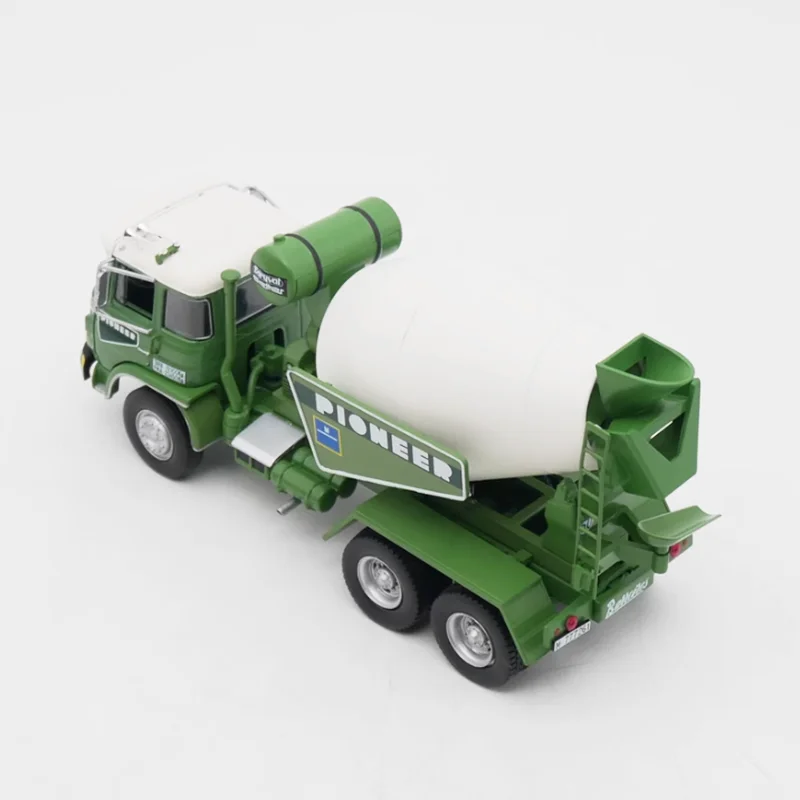 Sbcdbad18ff434ef1842895b2f8a349f9g