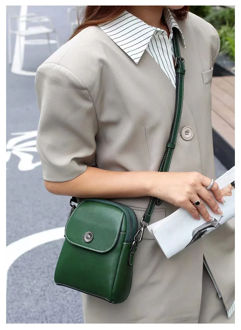 Women's Messenger Bag Genuine Cowhide Leather Shell Simple Casual Versatile Purse