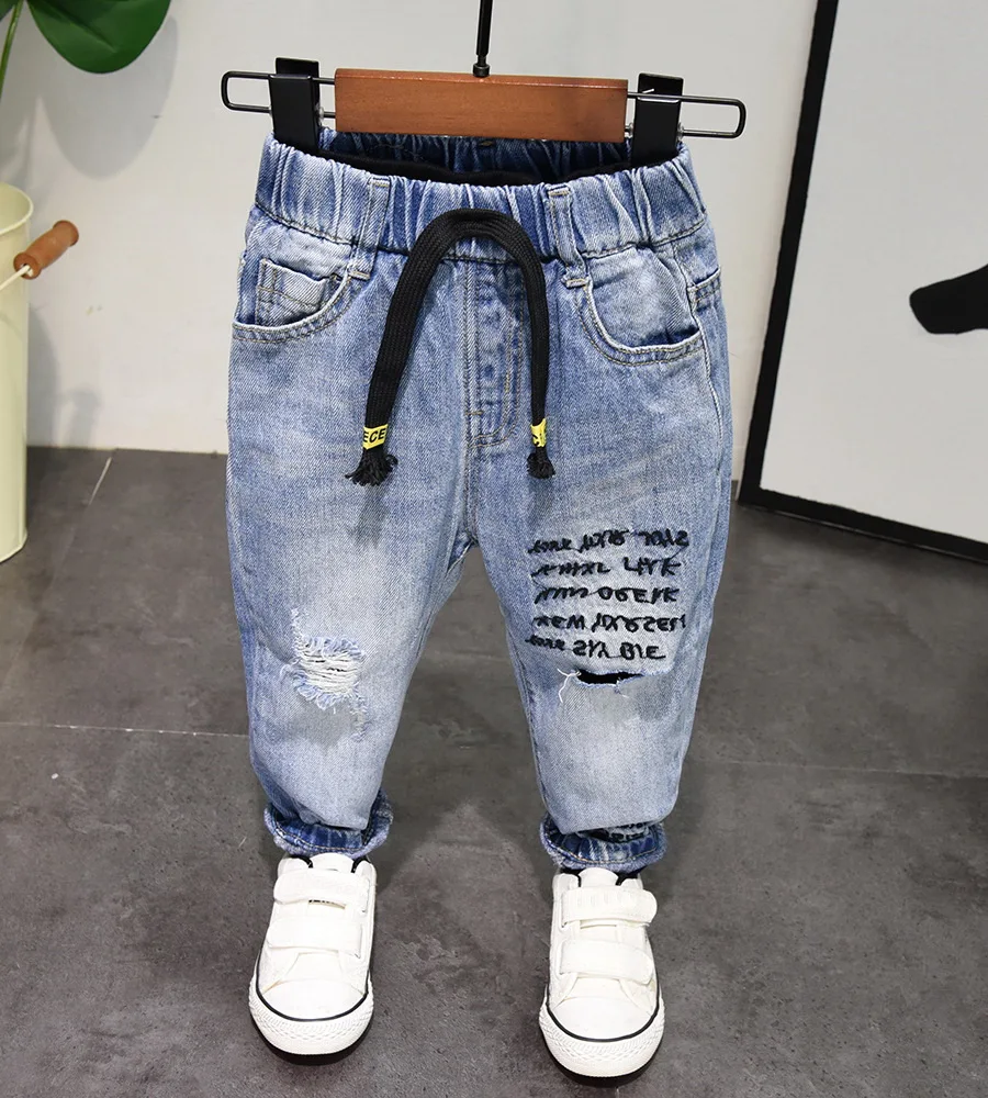 

Fashion Kids Pants Spring Boys Jeans Girl Denim Pants Children Wears Clothing Bottoms Baby Boy Letters Embroidery Trousers 2-7Y