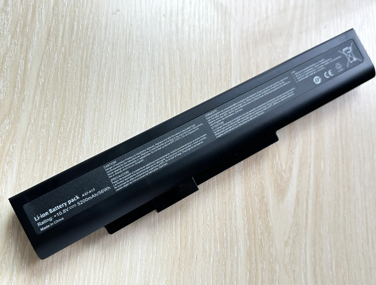 14.4V 4400mAh A42-A15 Replace Laptop Battery For Medion Akoya E6222 E7219 E6228 E7220 E7222 P6816 P7816 P7818 X6816