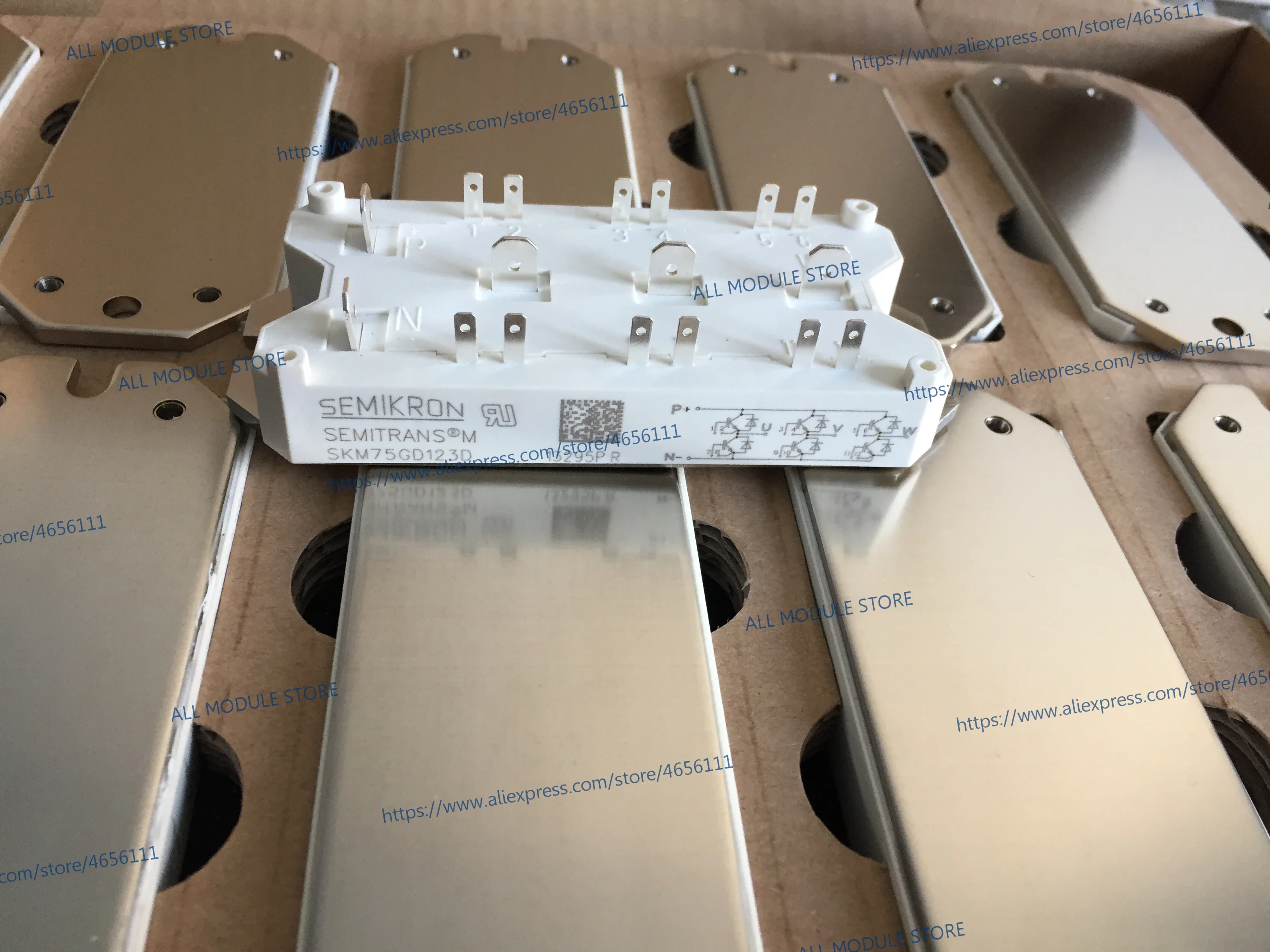 

SKM75GD125D SKM75GD123D SKM75GD124D, бесплатная доставка, новый и оригинальный модуль
