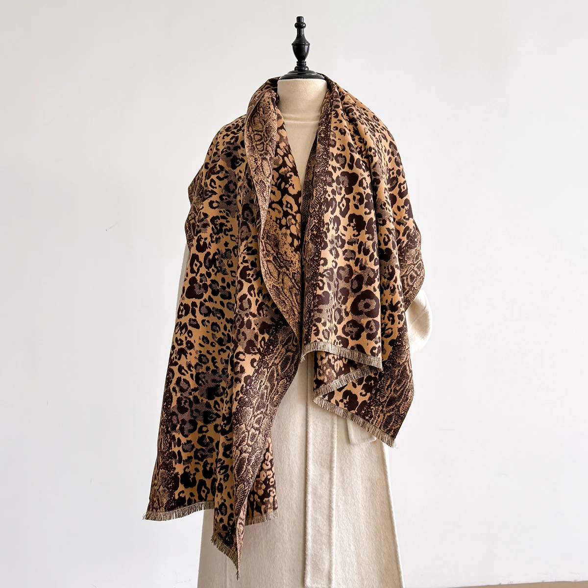 New Luxury Winter Leopard Two-Sided Cashmere Jacquard Scarves High Quality Women Thicken Wrap Shawl Ladies Wool Pashmina Scarf