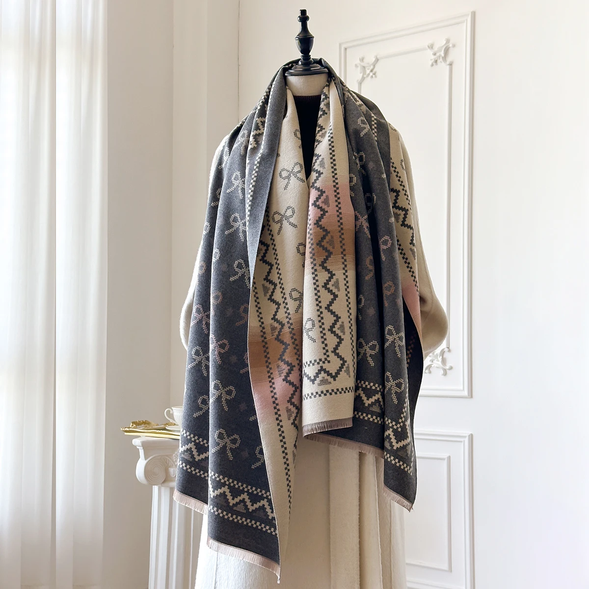 2025 New Brand Elegance Bow Print Scarf Soft Warm Fringe Pashmina Shawl Autumn and Winter Outdoor Coldproof Windproof Blanket