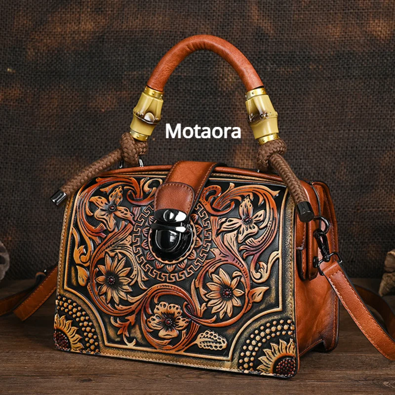 حقيبة كتف من جلد البولي يوريثان منقوشة من موتورا ل...