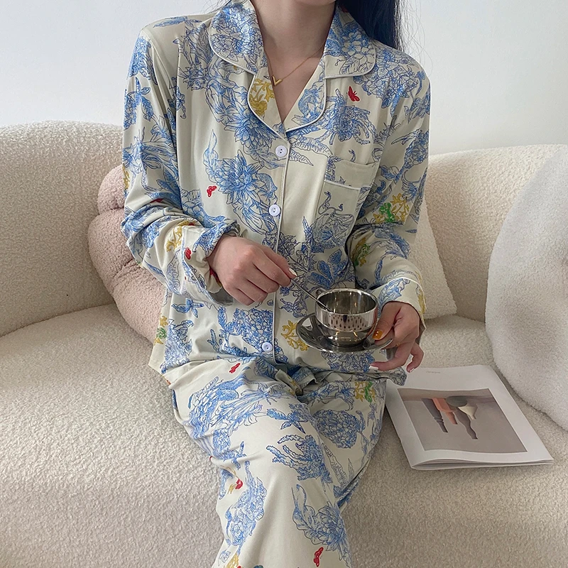 Casual cardigan lapel pajamas women's cotton like long sleeved new spring and autumn oil painting large size home clothes suit