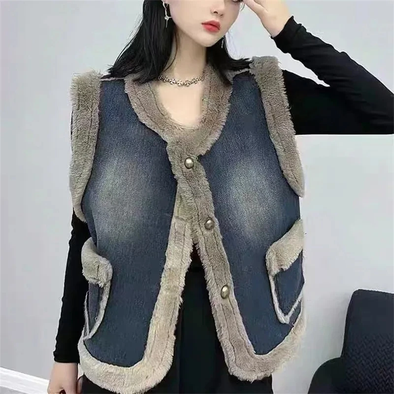 

2023Autumn Winter Korean Short Denim Vest Women's Loose Faux rabbit velvet Thicken Warm Casual Sleeveless Waistcoats Coat Lady