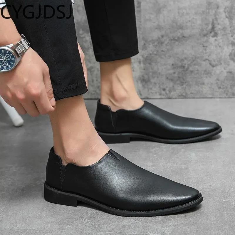 

Туфли мужские классические, без застежки, итальянские лоферы, деловой костюм, обувь для офиса, 2024