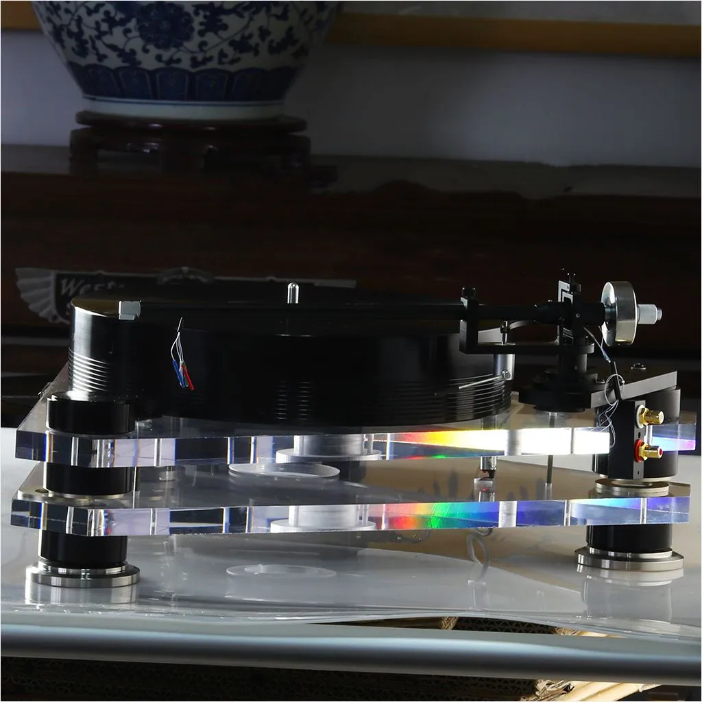 Рисунок 4 - Вращающийся проигрыватель FFYX