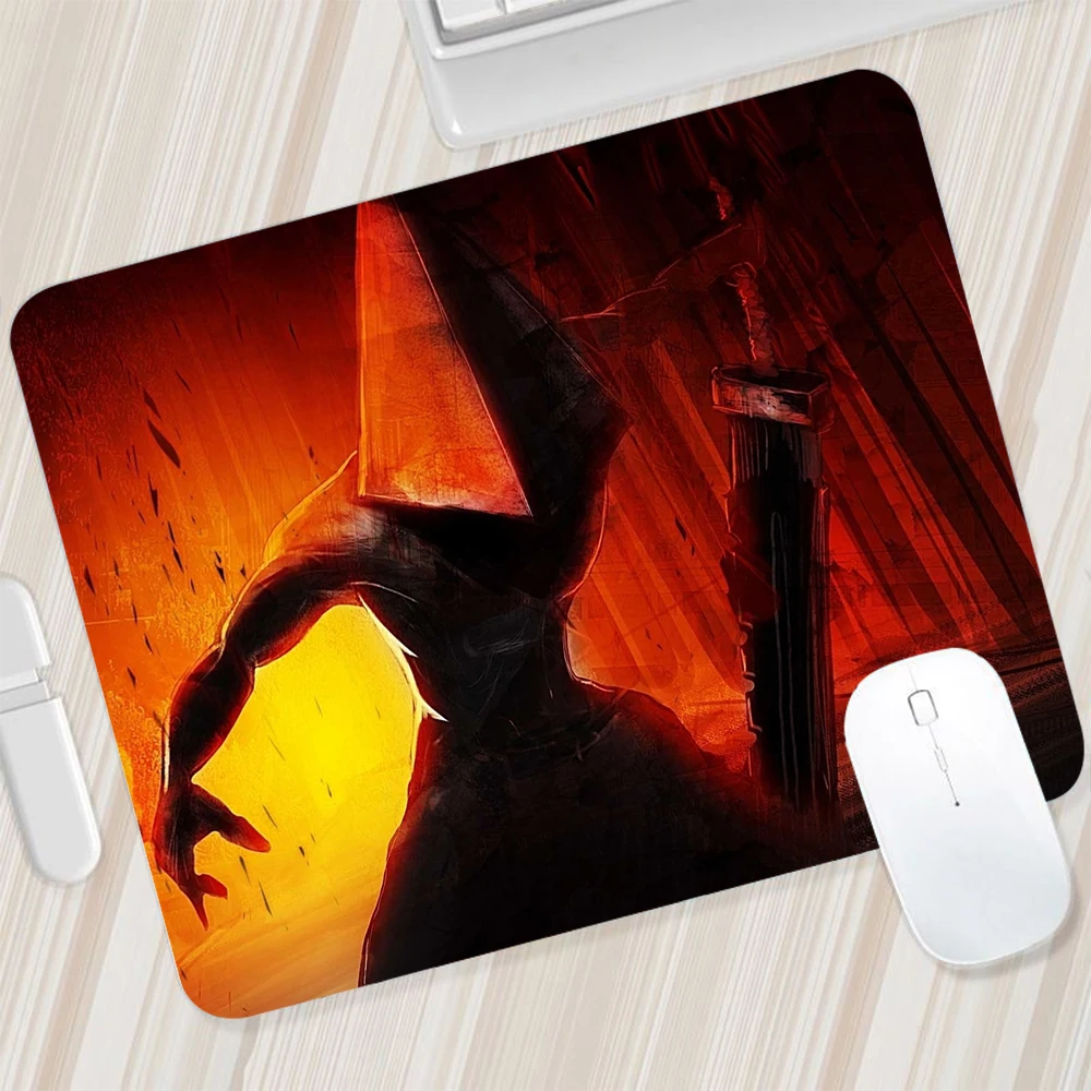 Silent Hill 3 Small Mouse Pad Gaming Mousepad Pc Gamer Mouse Mat Xxl Computer Office Pad Tastiera Mat Desk Pad Laptop Mausepad