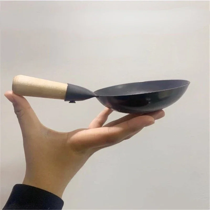 

Mini Kitchen Really Cooking Play House Wooden Handle Super Small Iron Wok