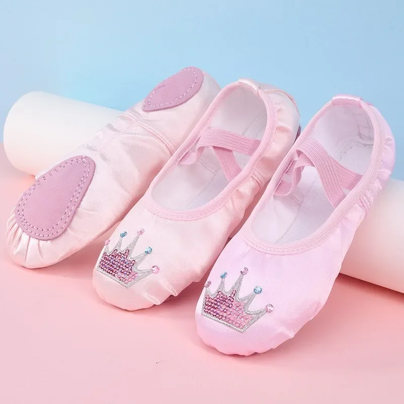 

Children Dance Shoes Soft-soled Training Shoes Girls Cat Claw Dance Shoes Children Children China Dance Girl Ballet