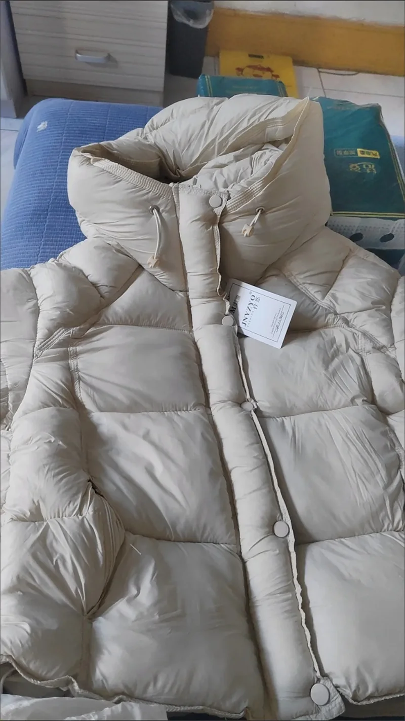 Down Jacket Women Parkas Winter 2025 New Short Hooded Warm Cotton Padded Coat Female Fashion Outerwear Korean Thick Overcoat Top