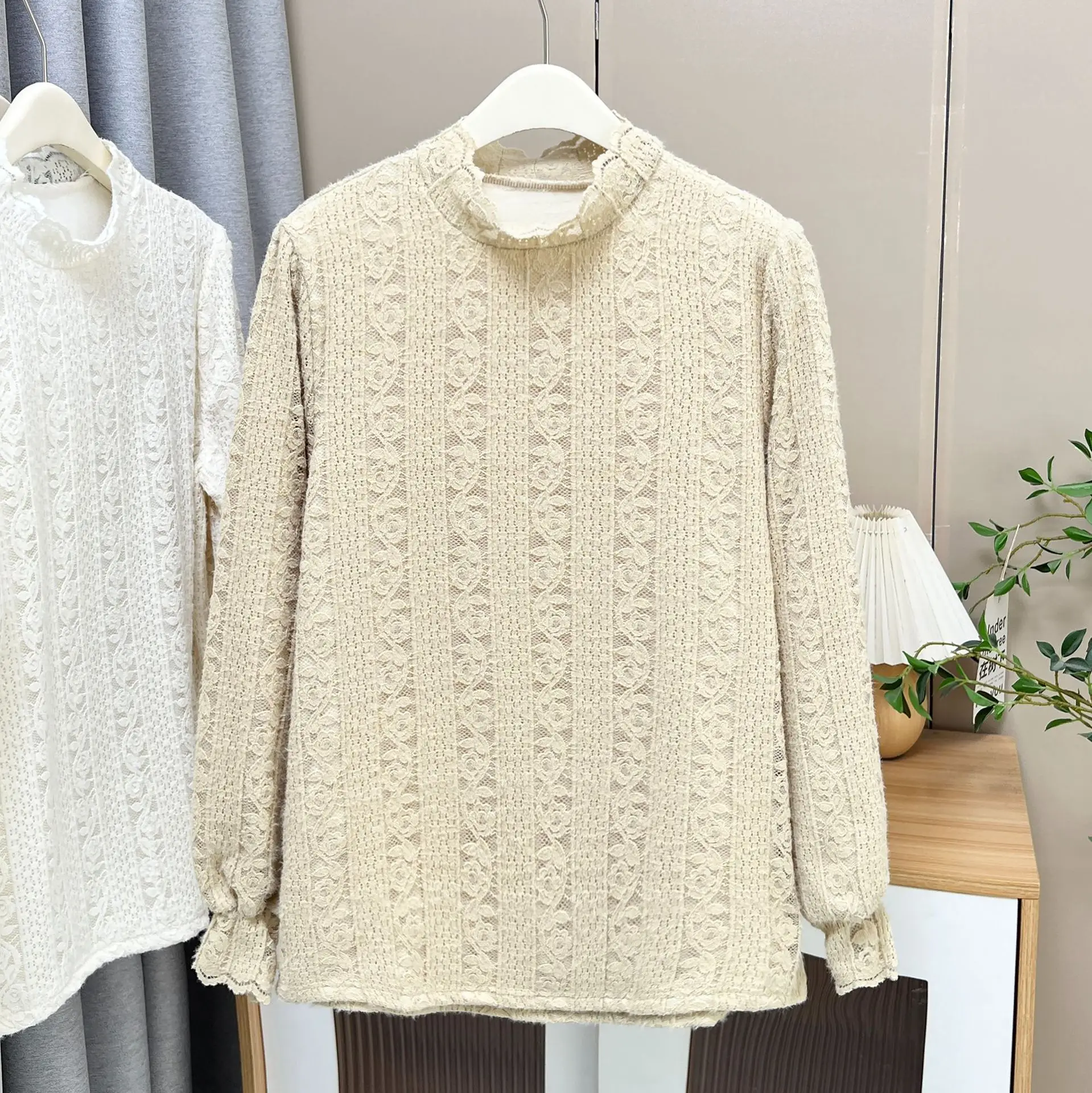 XXXXL Fashion Plus Size Women's T-Shirt New Retro Fleece And Warm Lace Long Sleeved Base Tops For The 2025 autumn/winter 2522