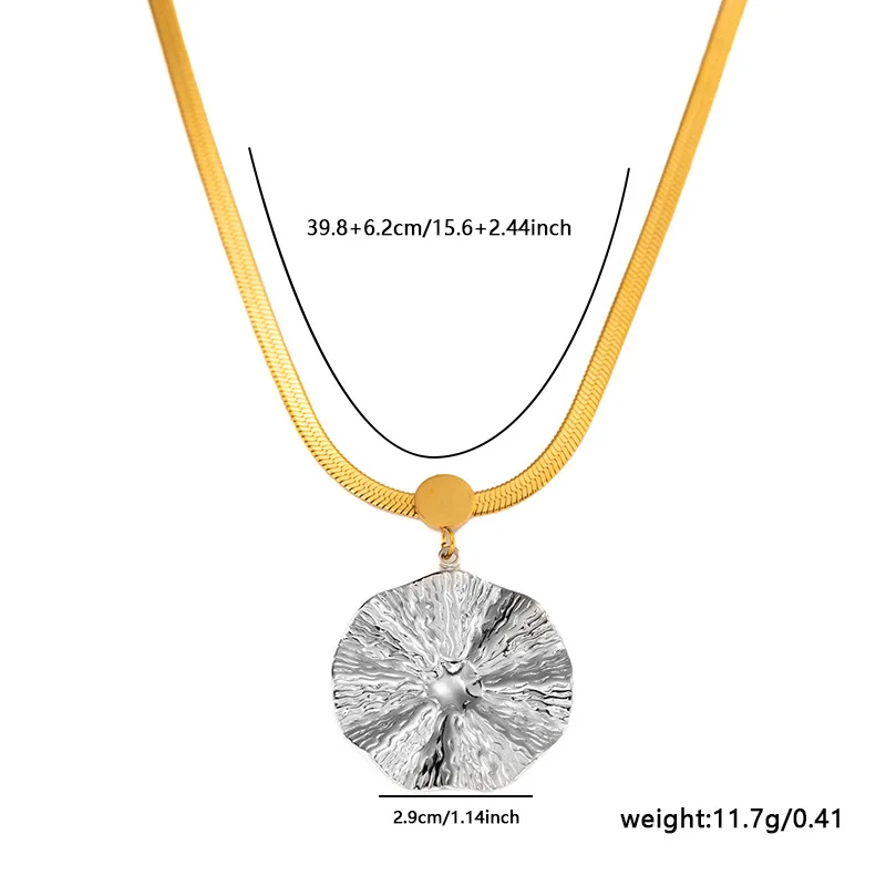 Exaggerated Flower Ornament Women Pleated Flower Petal Palace Gold Plated Silver Alloy Necklace 6