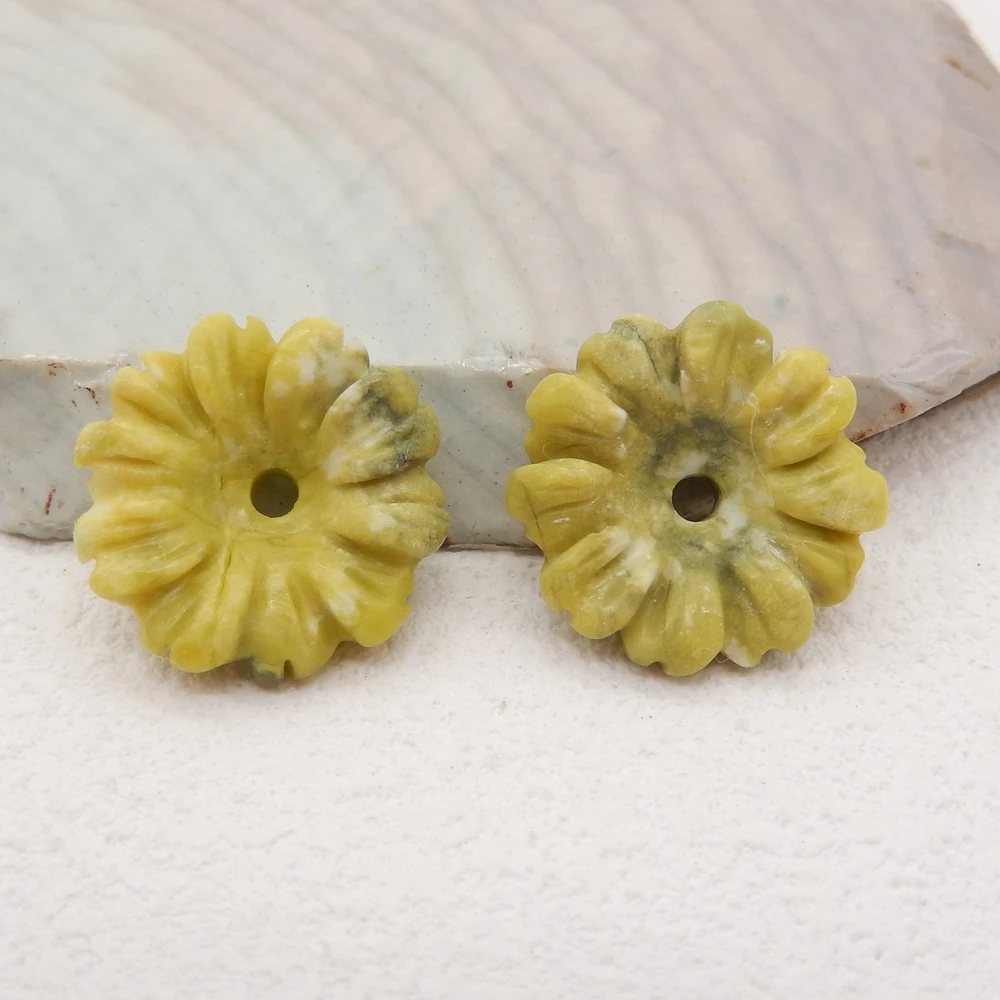 

Natural Serpentine Flower Carving Earrings, Matched Pair for Women, Gemstone Earrings Beads for Jewelry Making