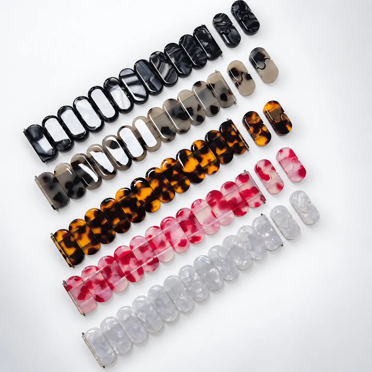 Elegant Resin Elastic Beaded Bracelet for Smartwatches (18/20/22mm)