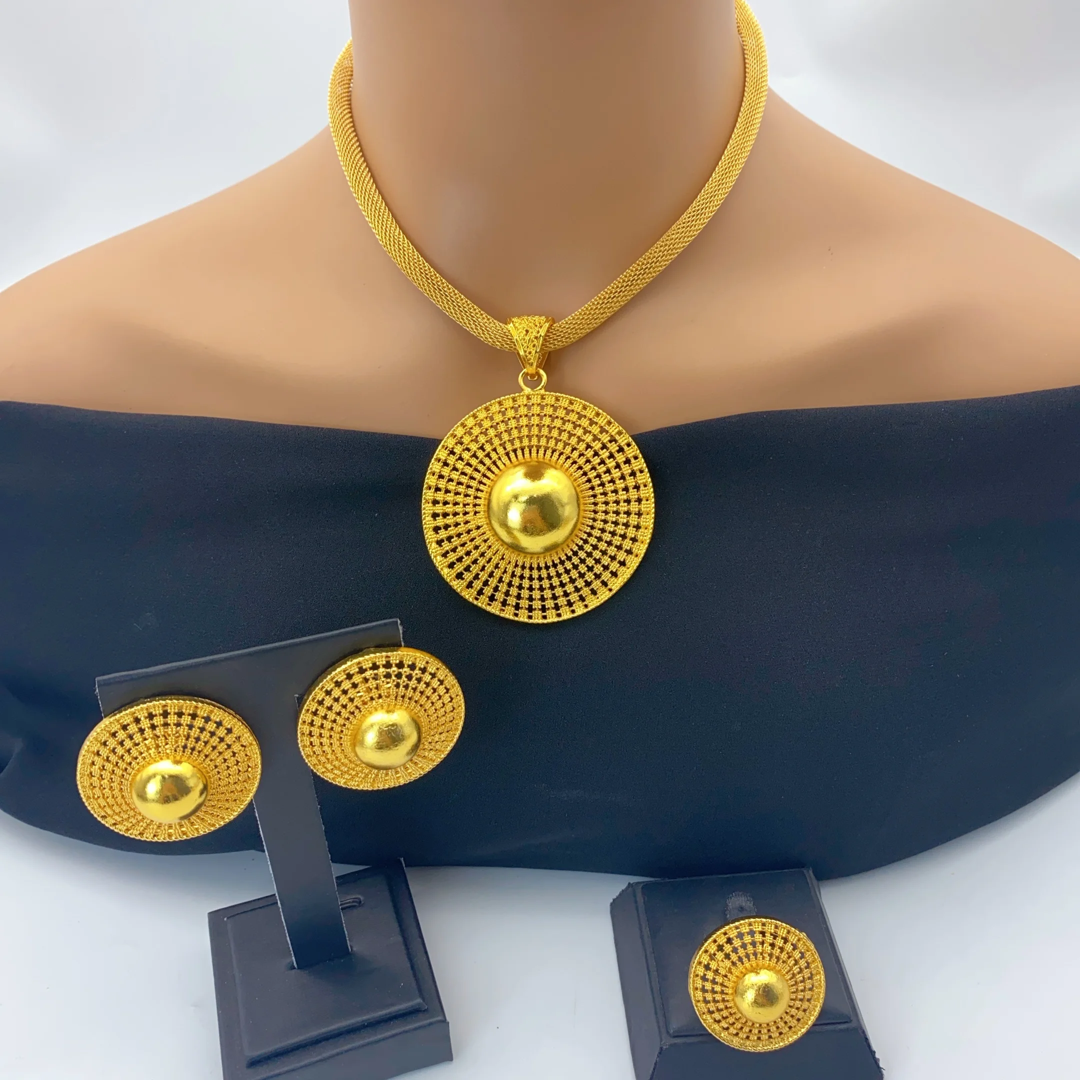 Luxus Nigerian Halskette Und Ohrringe Schmuck Sets Für Frauen Dubai Braut 24k Gold Farbe Runde Anhänger Set Hochzeit Party geschenke – Detail 1