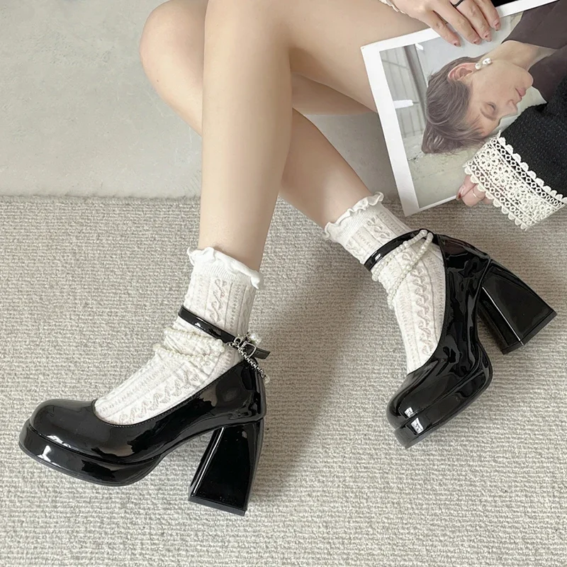 

Vintage High Heels Mary Jane Shoes for Women Patent Leather Platform Pumps Woman Pearls Chain Thick-Heeled Shoes Female