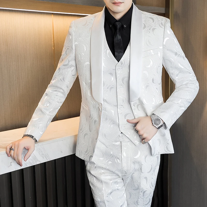 Mens White Floral One Button Suits Party Wedding Groom Tuxedos Groomsmen 2 Piece Suit (Jacket + Pants) Male Costume Mariage Homme mens suit