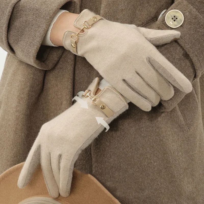 Рисунок 2 - Женские зимние винтажные ветрозащитные