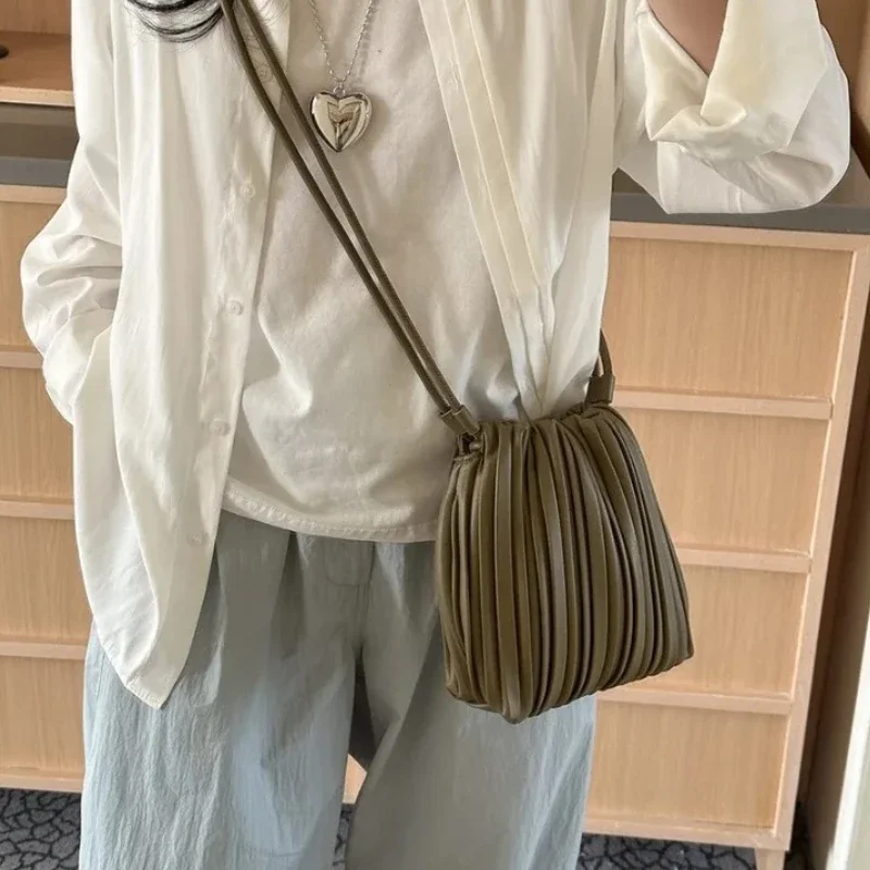 Summer Fashion New Crossbody Bag Women's PU Single Shoulder Mini Bag Luxury Versatile Pleated Casual Small Square Bag Handbags