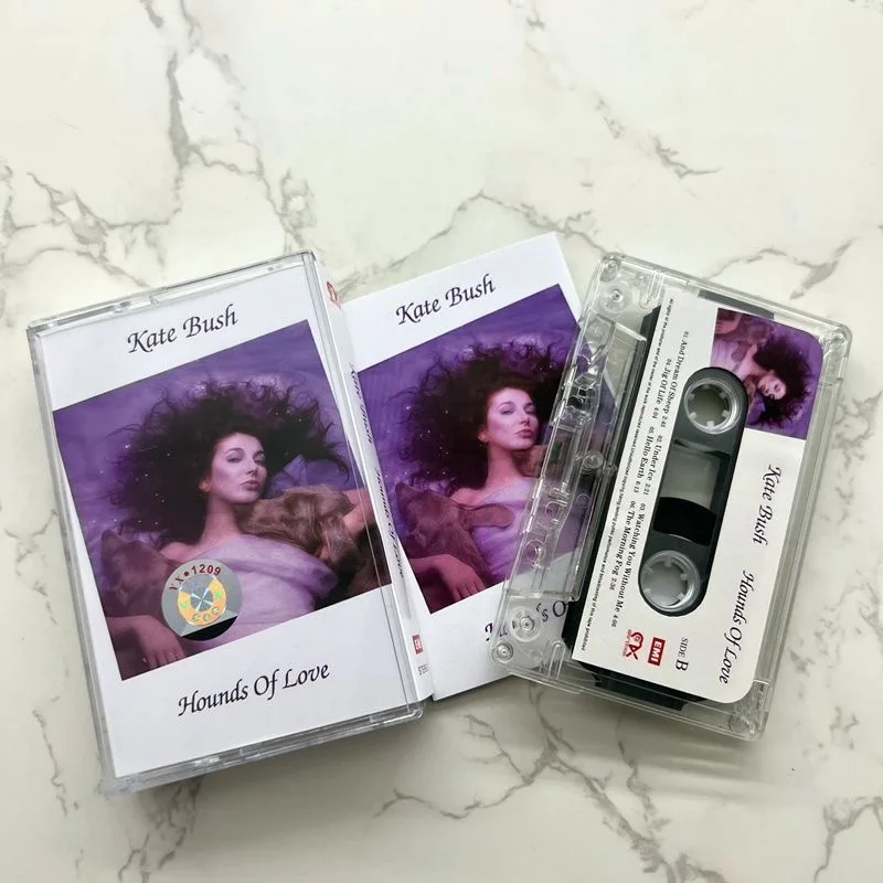 

Музыкальная лента Kate Bush Hounds of Love, альбом для бега вверх по этому холму («сделка с Богом»), кассеты, косплей, плеер, рекордер, саундбокс