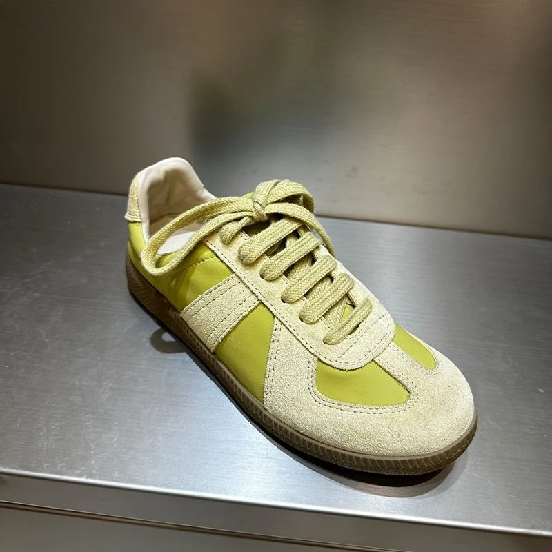 New popular German training shoes for women's sports and casual flat bottomed niche retro leather shoes
