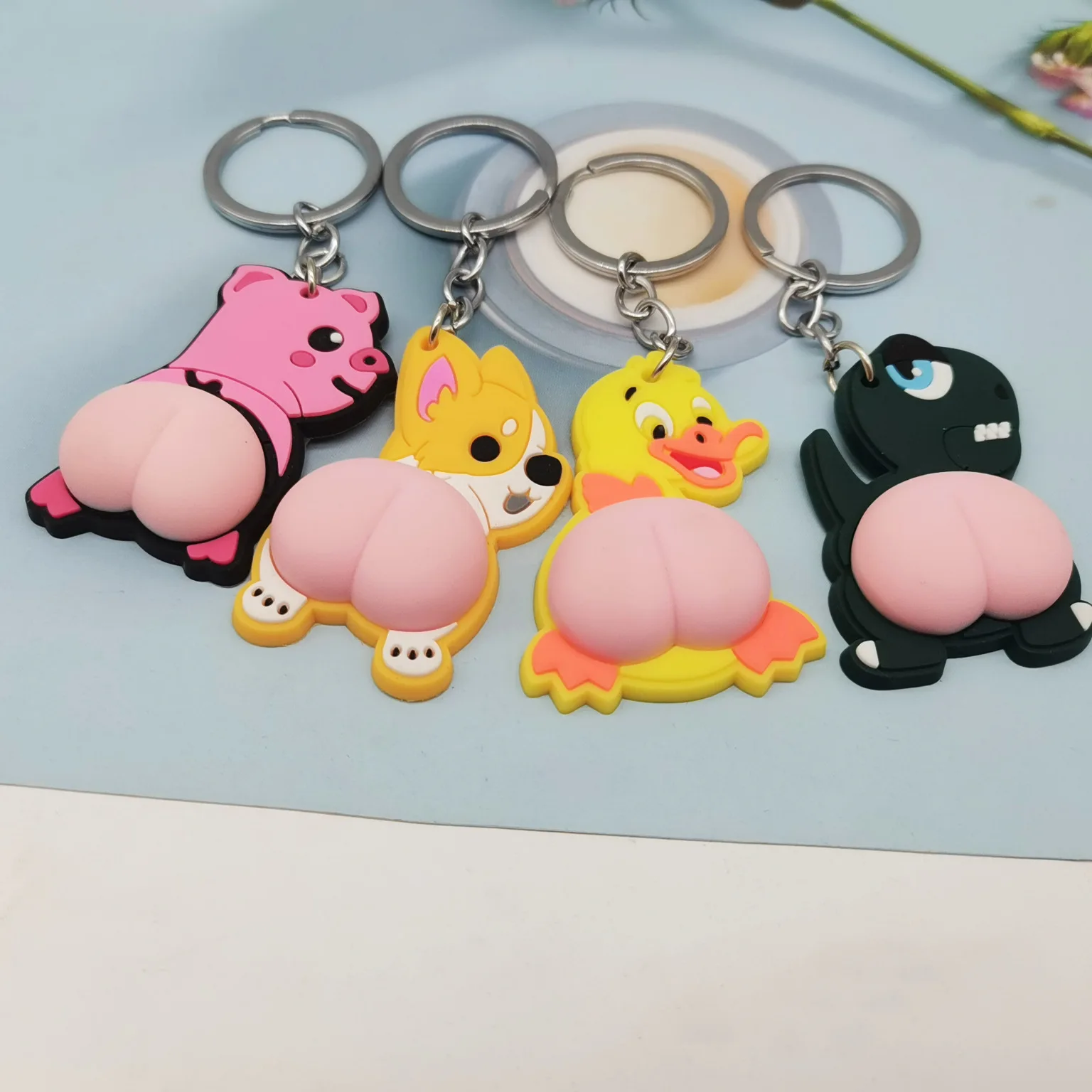1PC Squeeze Butt Key Ring Fidget Butt Doll Cartoon Mini Keychain Squishy Ball Novelty Gift Interactive Anxiety Toy for Kids