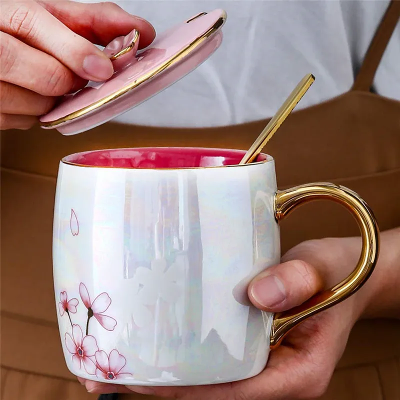 

Cherry Blossom Ceramic Mugs With Lid Gold Spoon Porcelain Coffee Milk Cups Breakfast Drinkware for Women Lovers Friends G