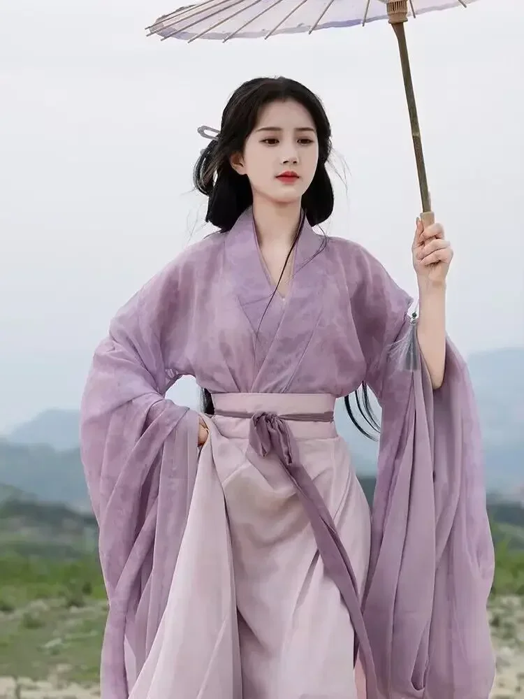 Рисунок 3 - Женское платье Hanfu