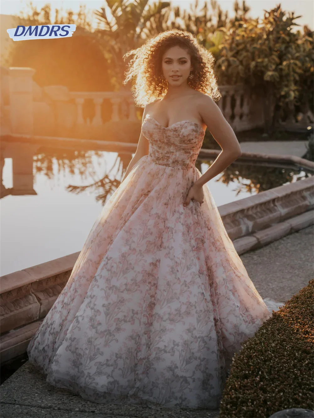 

Pastrol Strapless Sleeveless Wedding Dress Romantic Appliques Floor-length Bridal Gown Elegant Vestidos De Novia