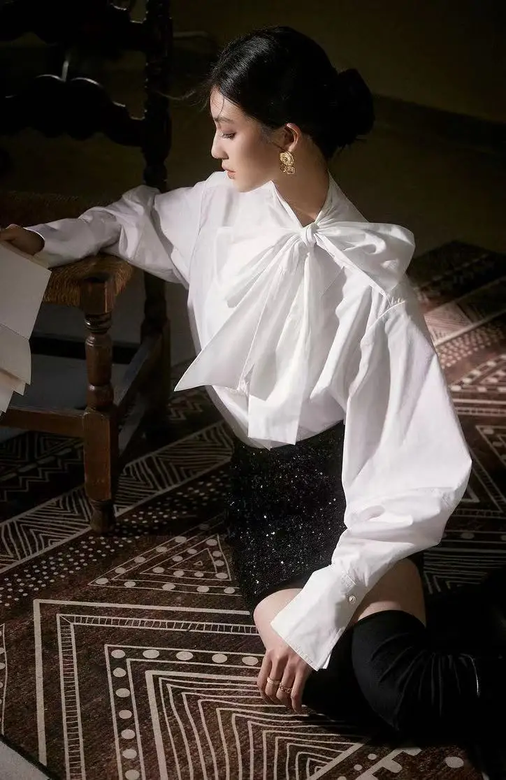 通販 送料無料  White Shirt Female 2024 Spring and Autumn New French Retro シャツ+ブラウス(長袖+七分)
