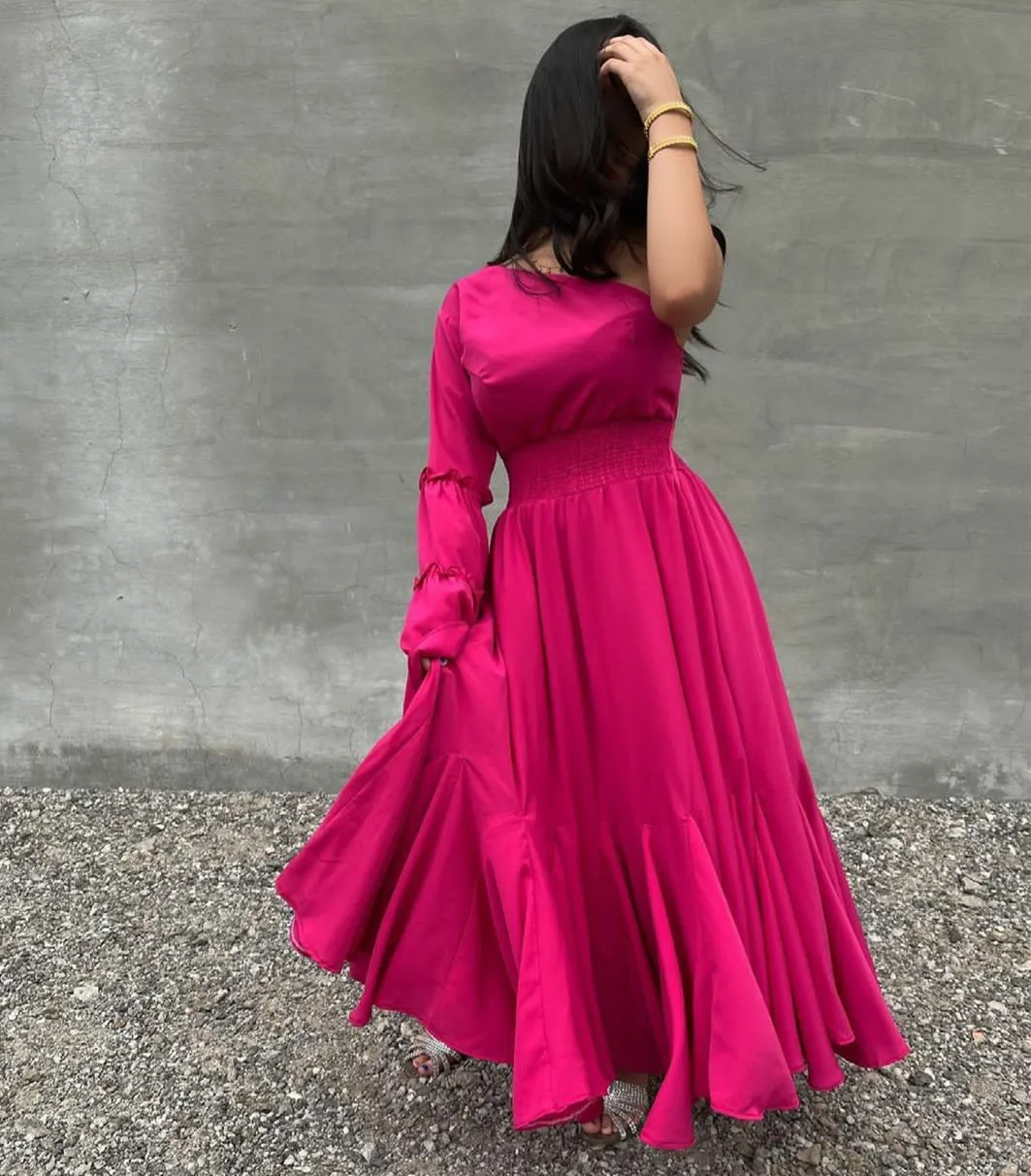 

Classic Short Satin Evening Dresses With Pockets A-Line Middle East Vestidos Pleated Tea Length Prom Gowns