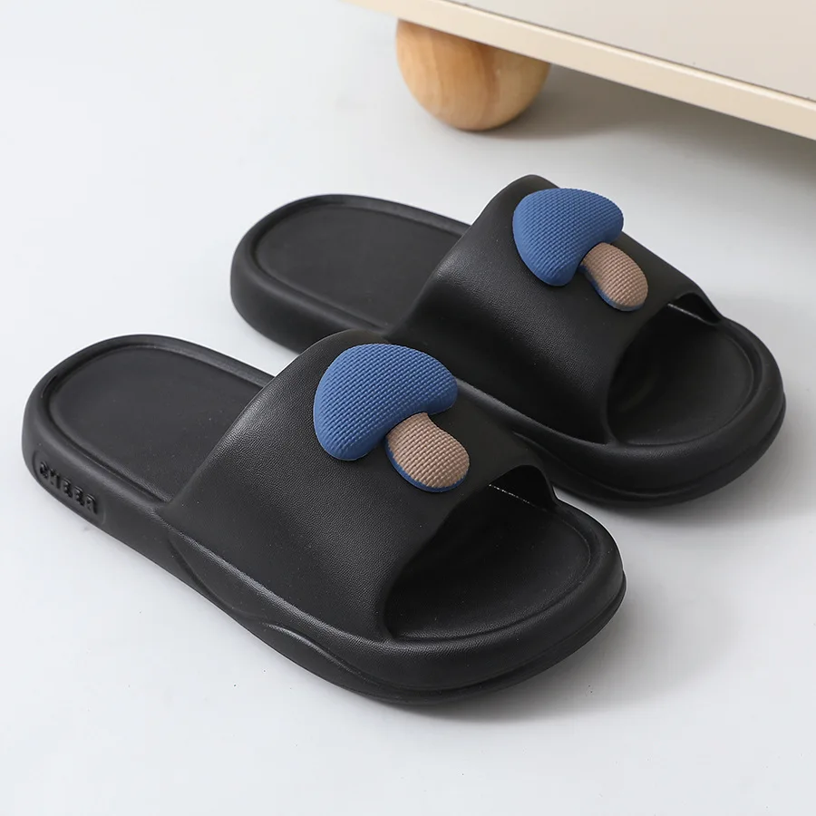 New Summer Slippers Women Home Shoes Sandals Cute Cartoon Flip Flops Men Couple's Shoes Non-Slip Soft Sole Bathroom Slippers